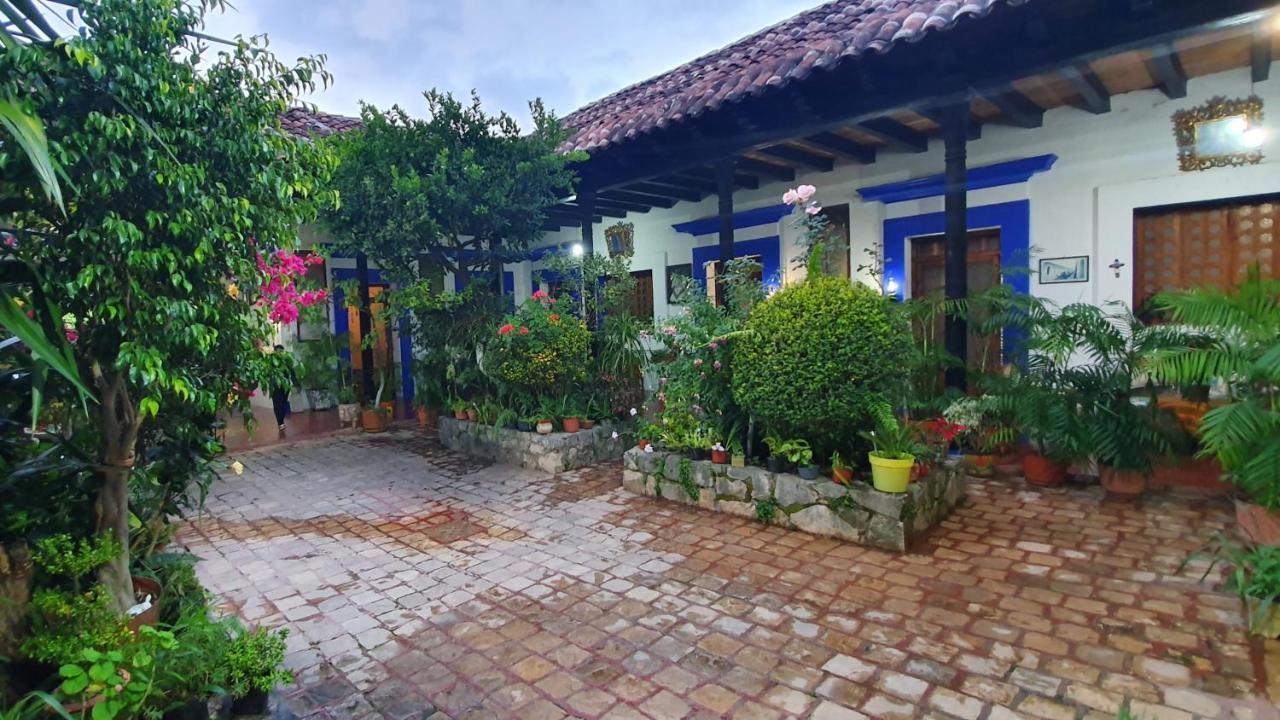 Hotel Posada Casa Juana San Cristóbal de Las Casas Εξωτερικό φωτογραφία